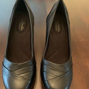 Clark’s comfort dress heels size 6.5